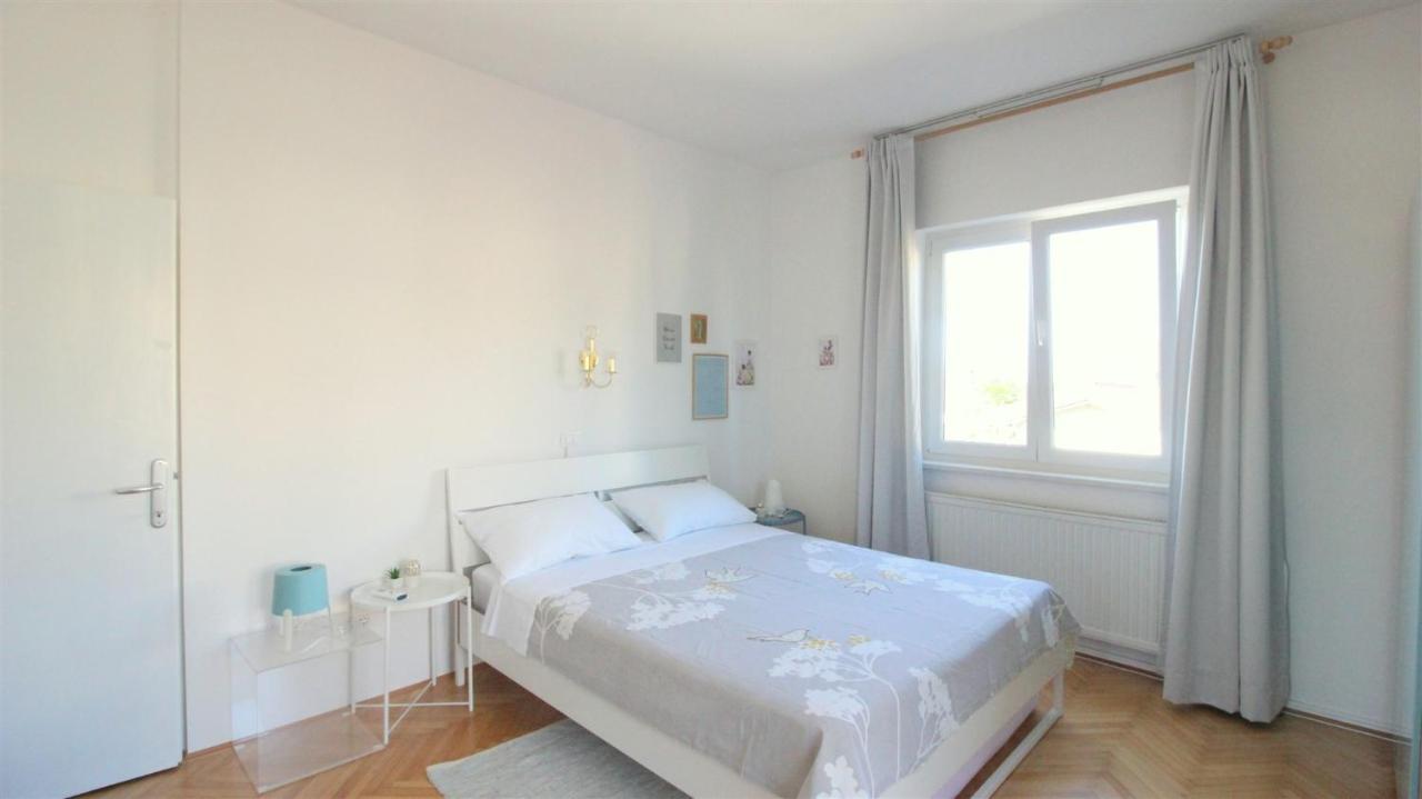 Tamaris, 600 M From The Beach Novigrad  Екстер'єр фото