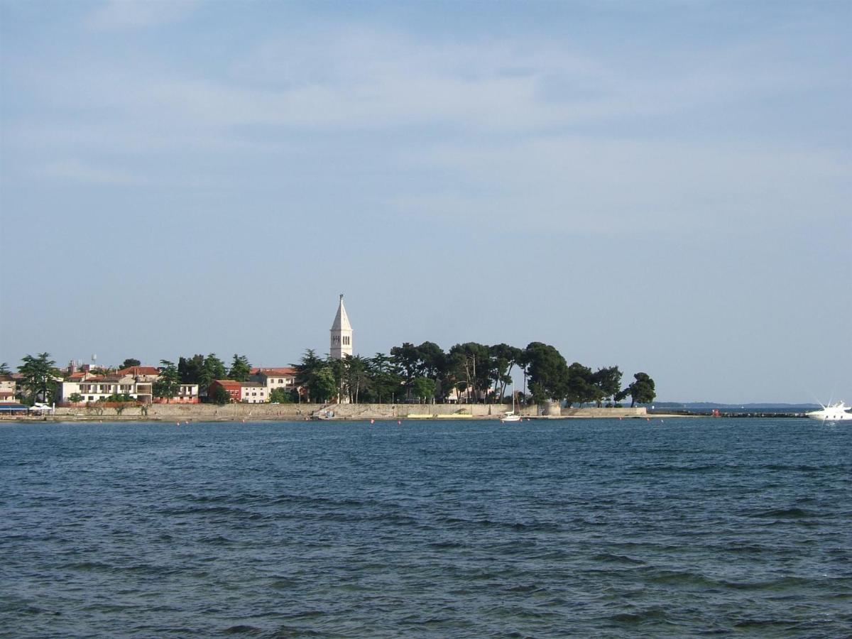 Tamaris, 600 M From The Beach Novigrad  Екстер'єр фото
